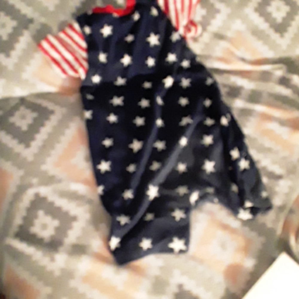 A romper - Picture 4 of 4